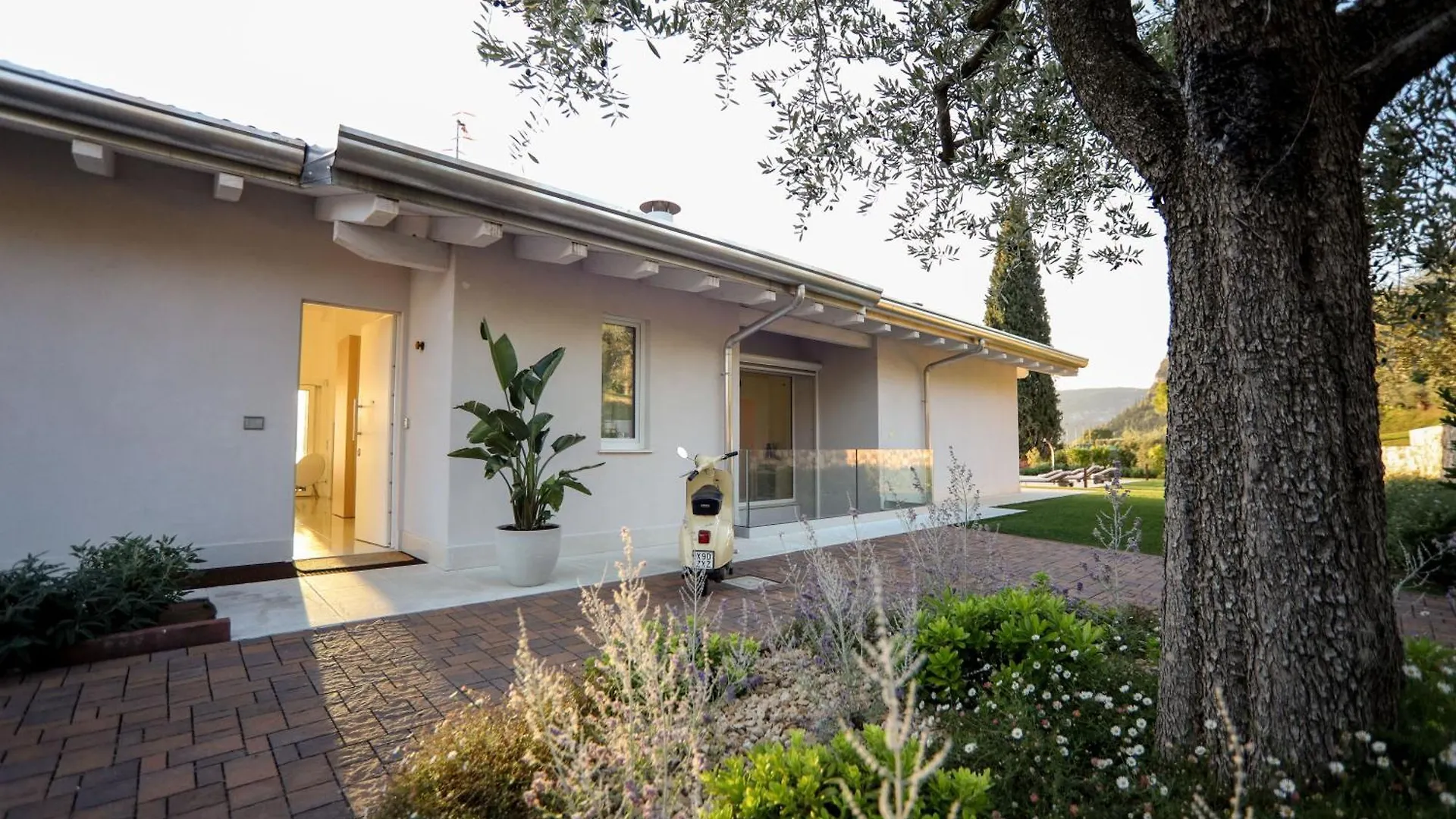 Villa F Bardolino Italy